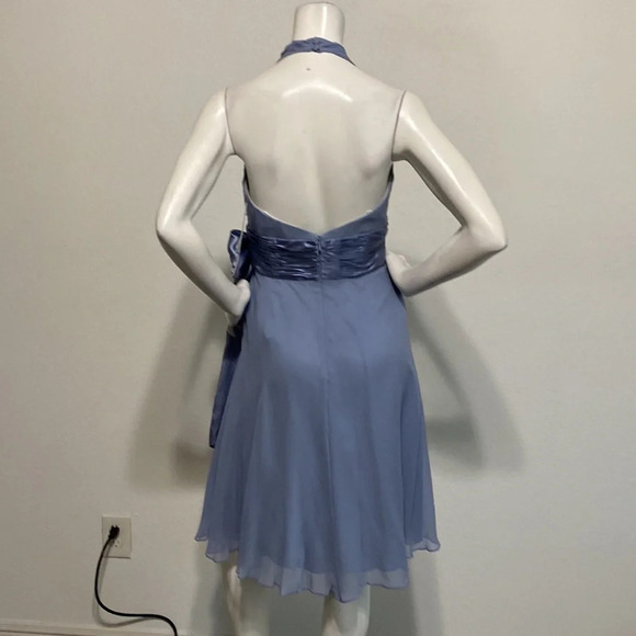 Maggy London "NEW" Blue 100% Silk Twilight Halter Dress Size 6P - Picture 4 of 7